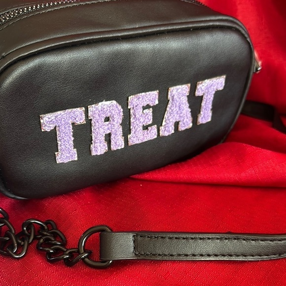 BETSEY JOHNSON DOUBIE SIDED  Black Crossbody Bag with Orange /purple Lettering - Picture 7 of 9